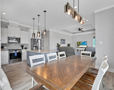22915 Martes Street - Photo Thumbnail 12