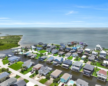 22915 Martes Street - Photo Thumbnail 39