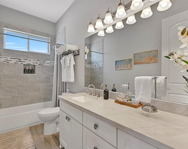 22915 Martes Street - Photo Thumbnail 15