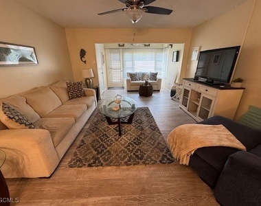 1828 Pine Valley Drive - Photo Thumbnail 2