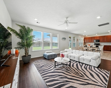 15410 Rosehill Summit Lane - Photo Thumbnail 8
