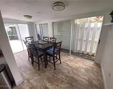 14805 Crooked Pond Court - Photo Thumbnail 8