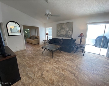 14805 Crooked Pond Court - Photo Thumbnail 32