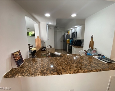 14805 Crooked Pond Court - Photo Thumbnail 16