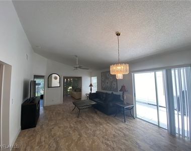 14805 Crooked Pond Court - Photo Thumbnail 37