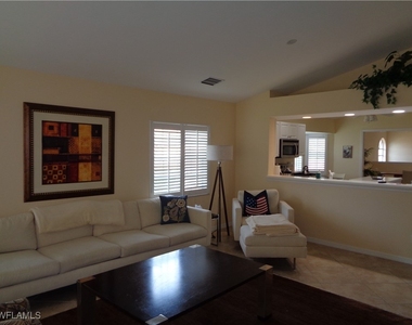 6115 Reserve Circle - Photo Thumbnail 2