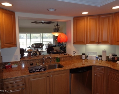 6270 Bellerive Avenue - Photo Thumbnail 16