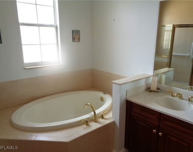 709 Regency Reserve Circle - Photo Thumbnail 16