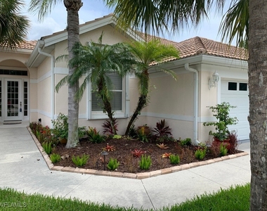 6247 Ashwood Lane - Photo Thumbnail 1