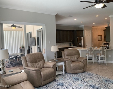 6247 Ashwood Lane - Photo Thumbnail 7