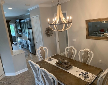6247 Ashwood Lane - Photo Thumbnail 9