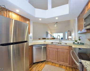 13050 Amberley Court - Photo Thumbnail 10