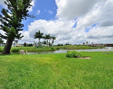 229 Palm Drive - Photo Thumbnail 8