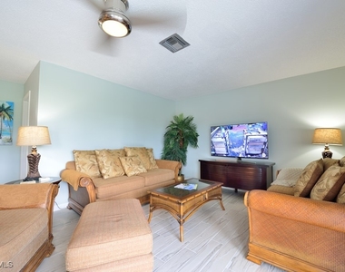 229 Palm Drive - Photo Thumbnail 2