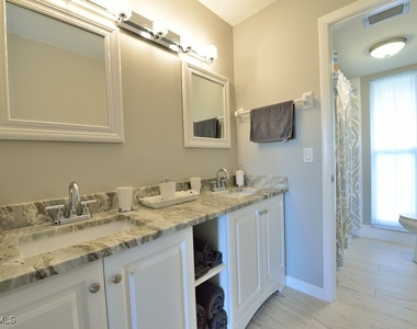 229 Palm Drive - Photo Thumbnail 10