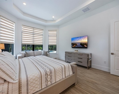 9445 Caymas Terrace - Photo Thumbnail 12