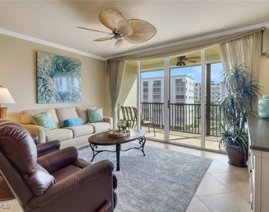 4421 Bay Beach Lane - Photo Thumbnail 18