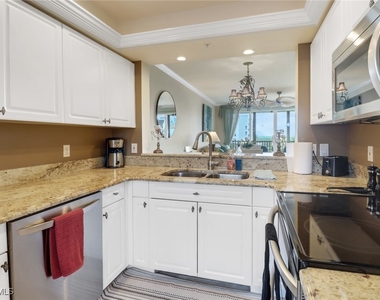 4421 Bay Beach Lane - Photo Thumbnail 4