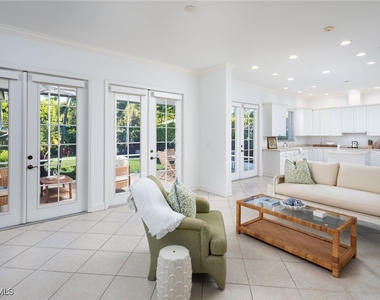 155 1st Avenue S - Photo Thumbnail 10