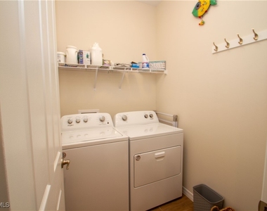 1241 Enbrook Loop - Photo Thumbnail 8