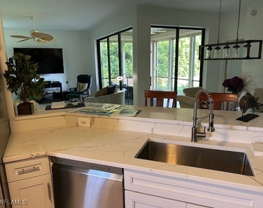 7048 Pelican Bay Boulevard - Photo Thumbnail 18