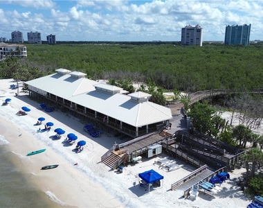 7048 Pelican Bay Boulevard - Photo Thumbnail 28