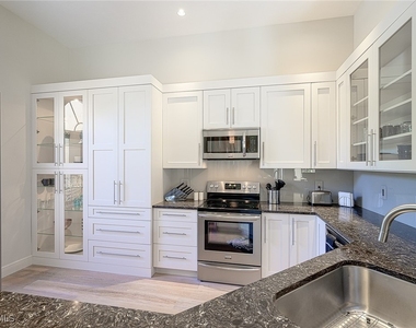 589 Beachwalk Circle - Photo Thumbnail 7