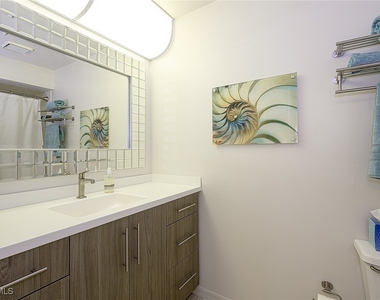 589 Beachwalk Circle - Photo Thumbnail 16