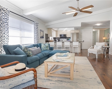682 95th Avenue N - Photo Thumbnail 8
