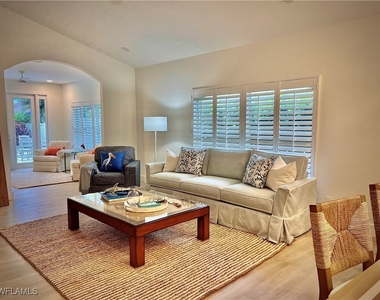 575 101st Avenue N - Photo Thumbnail 6