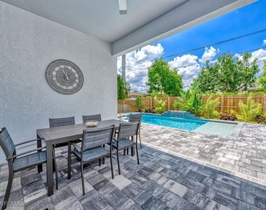 712 108th Avenue N - Photo Thumbnail 26