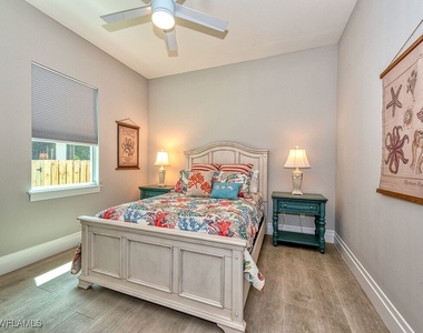 712 108th Avenue N - Photo Thumbnail 19