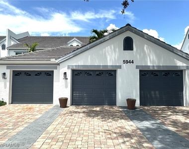 5944 Sand Wedge Lane - Photo Thumbnail 2