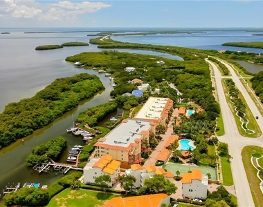 1575 Pinellas Bayway Way S - Photo Thumbnail 14