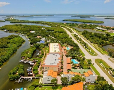 1575 Pinellas Bayway Way S - Photo Thumbnail 13