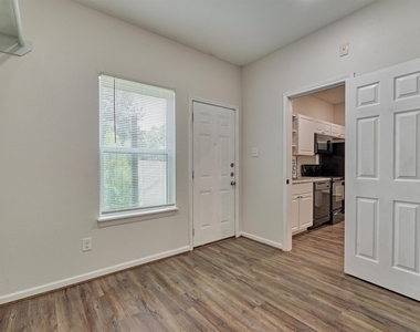 18147 Firepine Lane - Photo Thumbnail 11