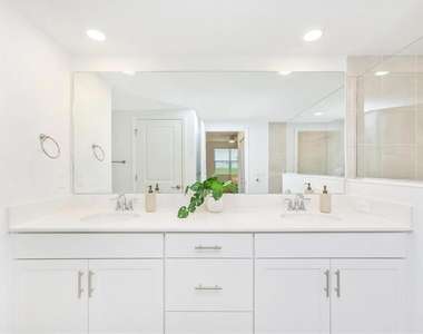 12620 Radiance Court - Photo Thumbnail 30