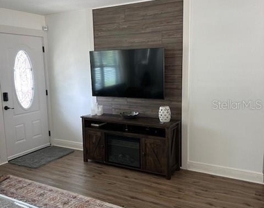 1127 E 11th Avenue - Photo Thumbnail 1