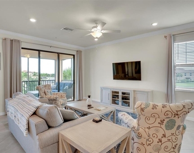 10042 Crooked Creek Drive - Photo Thumbnail 11