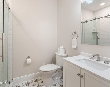 305 Ocean Avenue - Photo Thumbnail 20