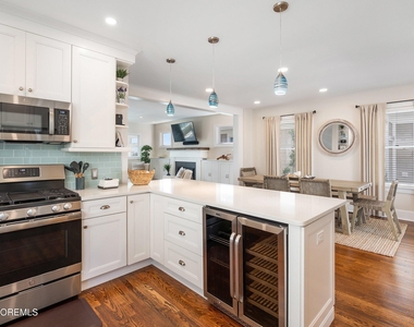 305 Ocean Avenue - Photo Thumbnail 16