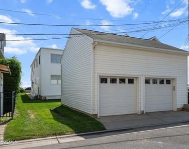 305 Ocean Avenue - Photo Thumbnail 35