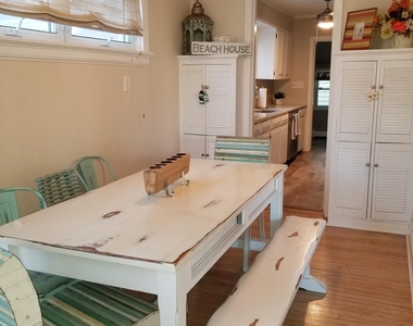 12 Surf Avenue - Photo Thumbnail 8