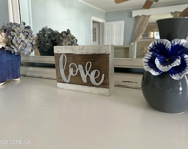 12 Surf Avenue - Photo Thumbnail 25