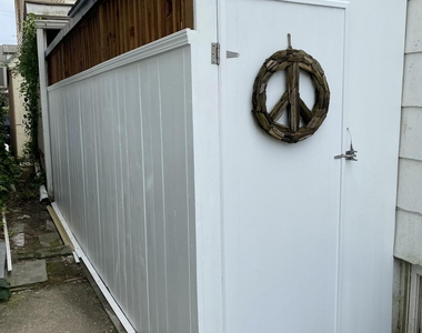 12 Surf Avenue - Photo Thumbnail 22