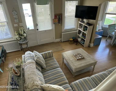 12 Surf Avenue - Photo Thumbnail 4