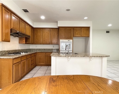 2712 Westbourne Place - Photo Thumbnail 29