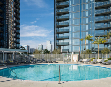 1200 S Figueroa Street - Photo Thumbnail 14