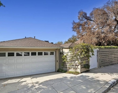 2661 Lake View Terrace - Photo Thumbnail 21