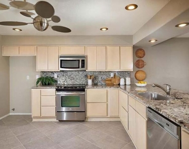 2552 Navarra Drive - Photo Thumbnail 21